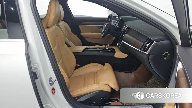 Volvo S90 2021 Белый из Кореи, фото 2