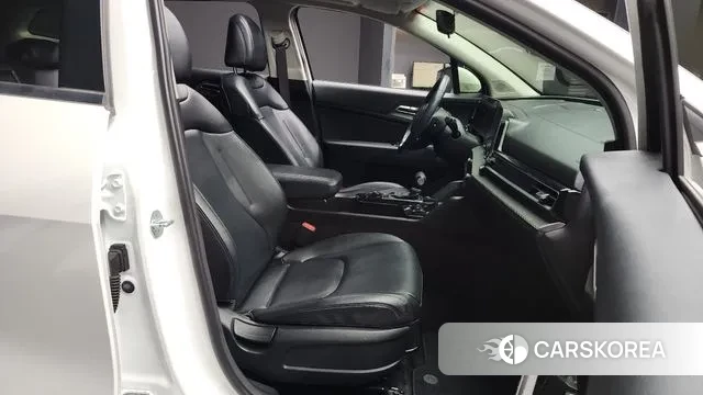 Kia Sportage 5th Generation 2022 Белый из Кореи, фото 2