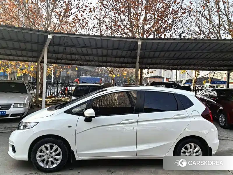 Honda Fit 2020 Белый из Китая, фото 2