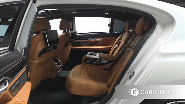 BMW 7 Series (G11) 2021 Белый из Кореи, фото 2
