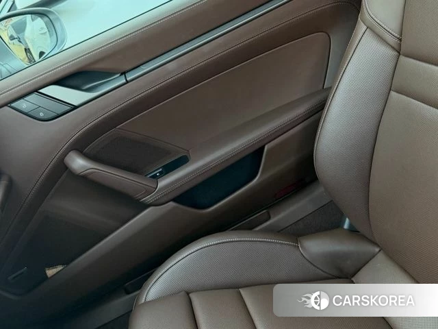 Porsche 911(992) 2024 Серебряный из Кореи, фото 2