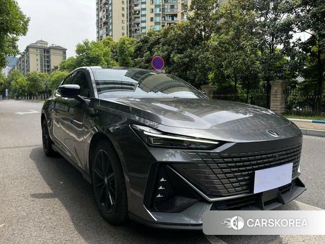 Chang'an UNI-V 2022 Темно-серый из Китая, фото 2