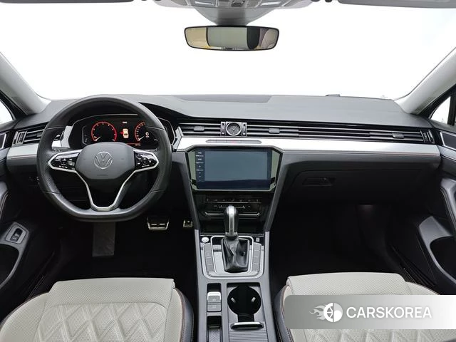 Volkswagen Magotan 2023 Черный из Китая, фото 2