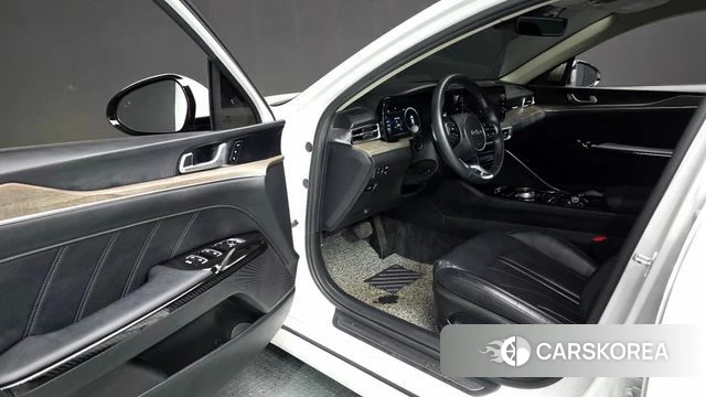 Kia K5 3rd generation 2023 Белый из Кореи, фото 2
