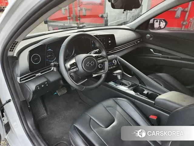 Hyundai Avante Hybrid (CN7) 2022 Белый из Кореи, фото 2