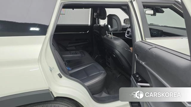 Ssangyong Torres EVX 2023 Белый из Кореи, фото 2
