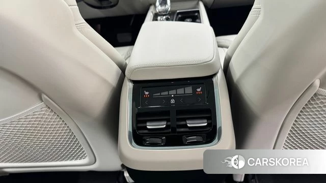 Volvo XC60 second Generation 2026 Черный из Кореи, фото 2