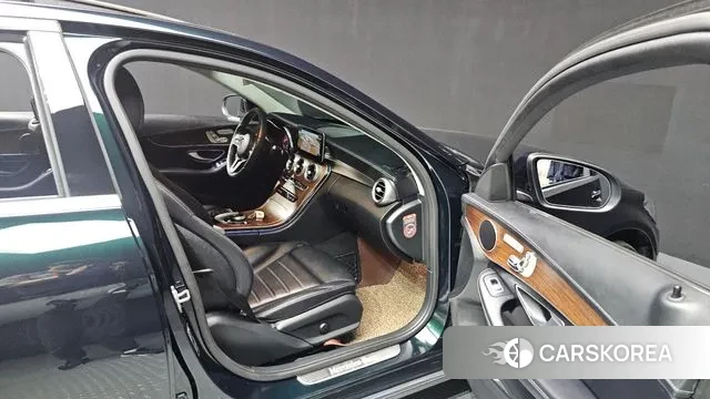 Mercedes-Benz C-Class W205 id 2886559 из Кореи 2