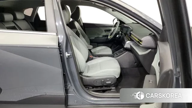 Hyundai Kona (SX2) 2023 Серый из Кореи, фото 2