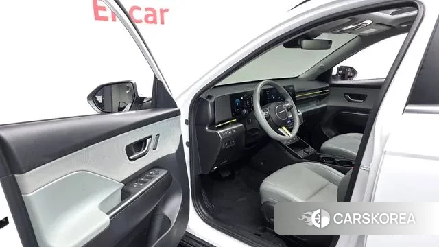 Hyundai Kona (SX2) 2023 Белый из Кореи, фото 2