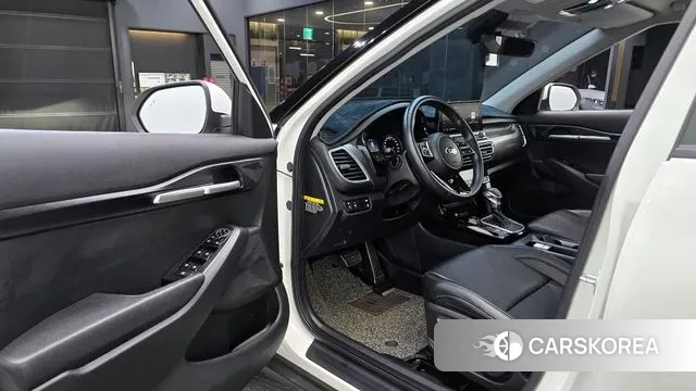 Kia Seltos 2019 Белый из Кореи, фото 2