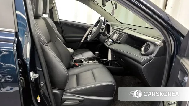Toyota RAV4 2018 Синий из Кореи, фото 2