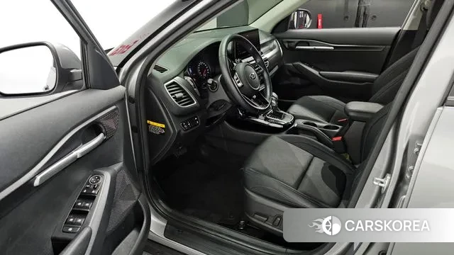 Kia Seltos 2019 Серебристо-серый из Кореи, фото 2