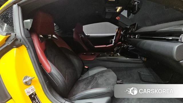 Toyota Supra 5th Generation 2021 Желтый из Кореи, фото 2