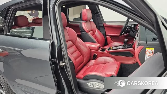 Porsche Macan 2023 Серый из Кореи, фото 2