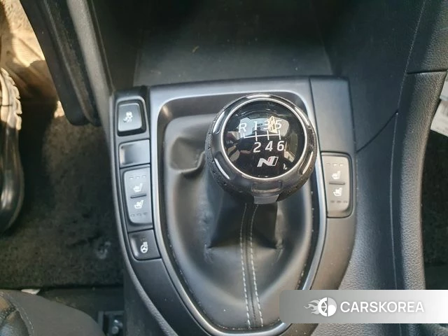 Hyundai Veloster (JS) 2018 Белый из Кореи, фото 2