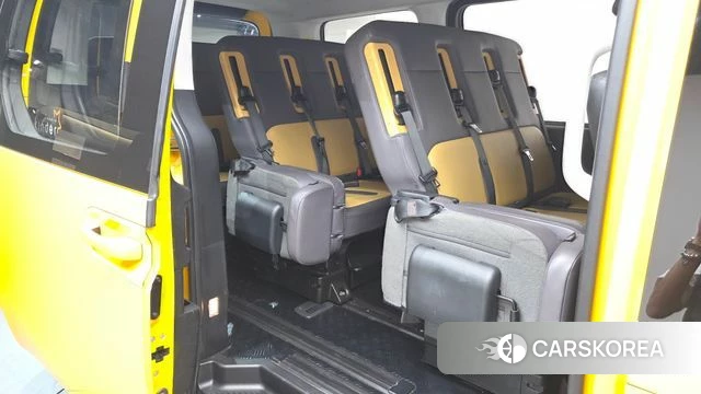 Hyundai Staria 2022 Желтый из Кореи, фото 2