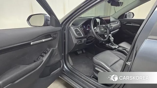 Kia Seltos 2020 Серый из Кореи, фото 2