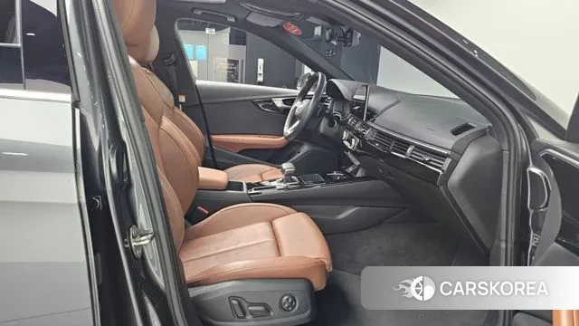 Audi A4 (B9) 2022 Серый из Кореи, фото 2