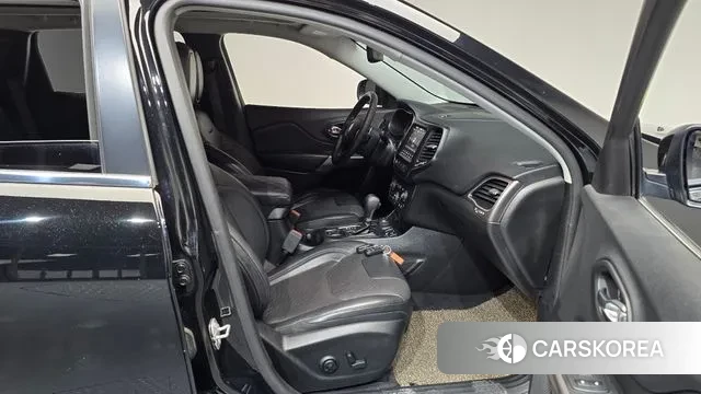 Jeep Cherokee (KL) 2019 Черный из Кореи, фото 2