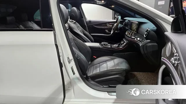 Mercedes-Benz E-Class W213 2019 Белый из Кореи, фото 2