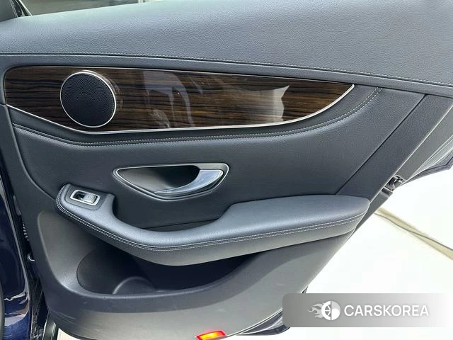 Mercedes-Benz GLC 2018 Синий из Китая, фото 2