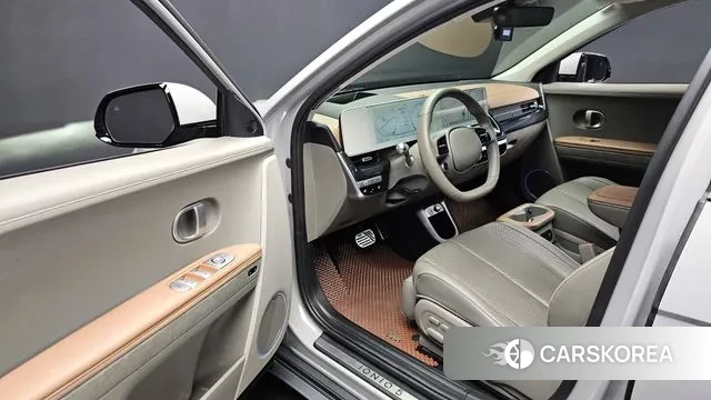 Hyundai Ionic 5 2022 Серебристо-серый из Кореи, фото 2