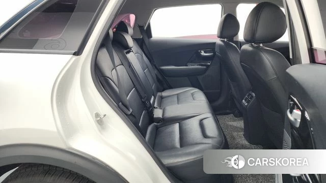 Kia Niro 2018 Белый из Кореи, фото 2