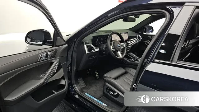 BMW X6 (G06) 2025 Черный из Кореи, фото 2