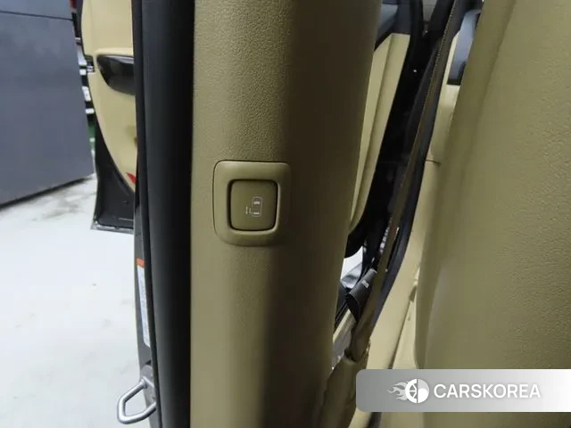 Kia The New Carnival 2018 Черный из Кореи, фото 2