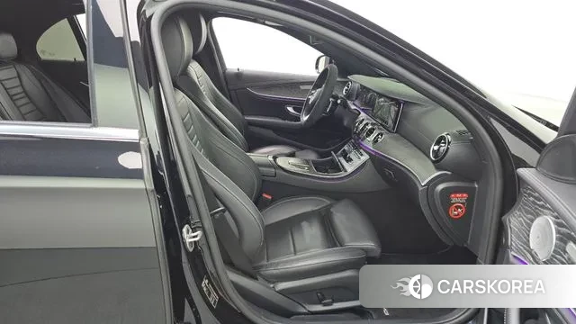 Mercedes-Benz E-Class W213 2020 Черный из Кореи, фото 2