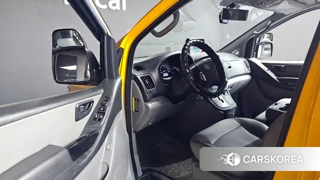 Hyundai The New Grand Starex 2019 Желтый из Кореи, фото 2