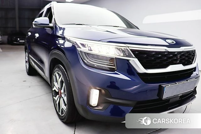 Kia Seltos 2021 Синий из Кореи, фото 2
