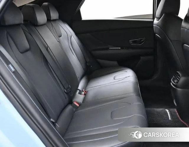 Hyundai The New Avante (CN7) 2024 Небесно-голубой из Кореи, фото 2