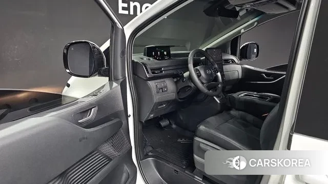 Hyundai Staria 2025 Белый из Кореи, фото 2