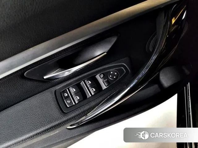 BMW 3 Series GT (F34) 2020 Черный из Кореи, фото 2