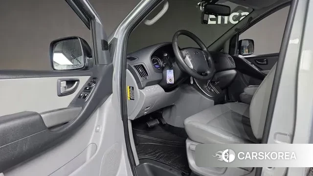 Hyundai The New Grand Starex 2018 Серебряный из Кореи, фото 2