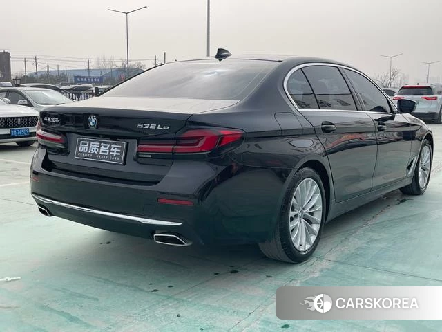 BMW 5 series PHEV 2021 Черный из Китая, фото 2