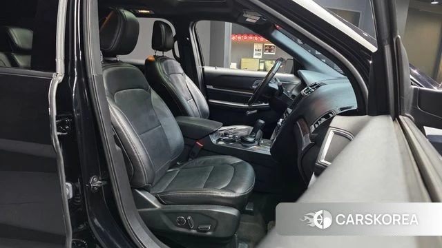 Ford Explorer 2018 Черный из Кореи, фото 2