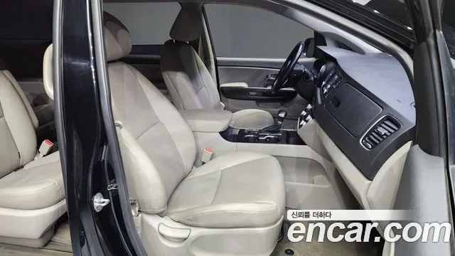 Kia The New Carnival 2019 Черный из Кореи, фото 2