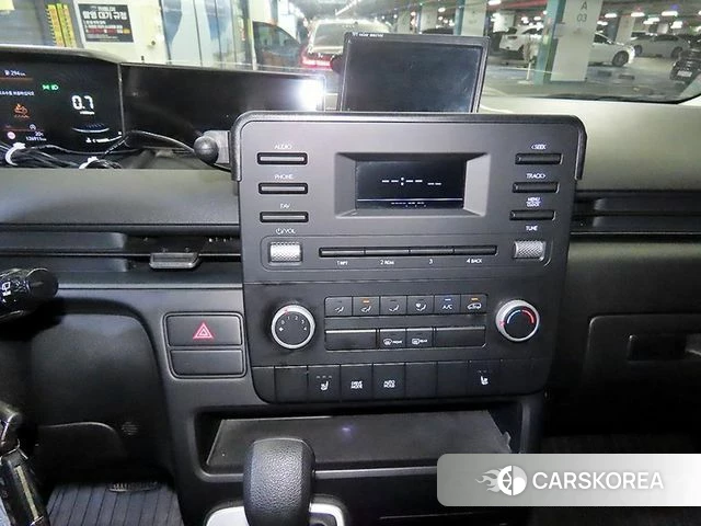 Hyundai Staria 2022 Белый из Кореи, фото 2