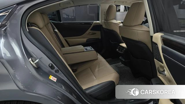 Lexus ES300h 7th generation 2019 Серый из Кореи, фото 2