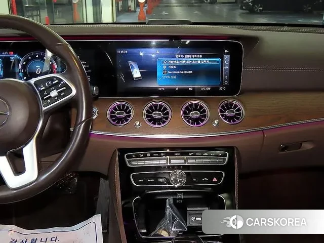 Mercedes-Benz E-Class W213 2018 Белый из Кореи, фото 2