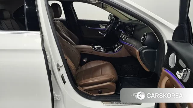 Mercedes-Benz E-Class W213 2020 Белый из Кореи, фото 2