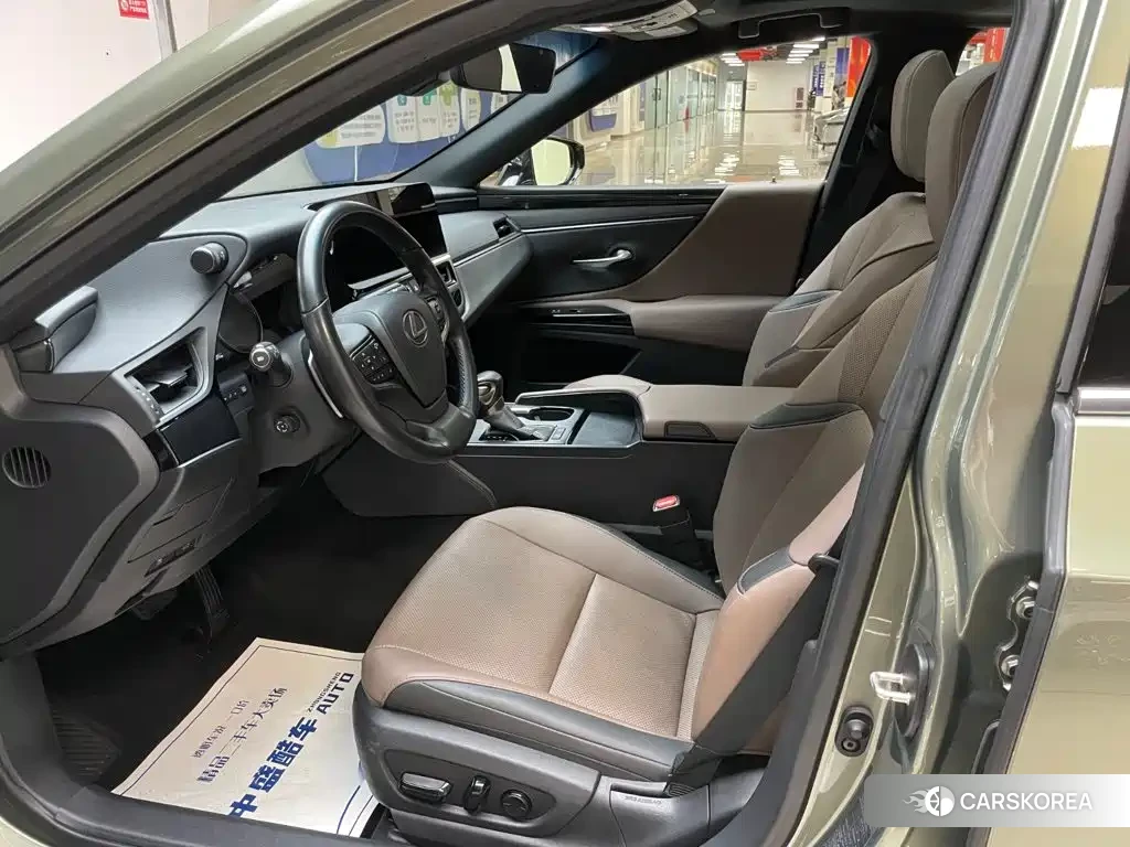Lexus ES 2024 Зеленый из Китая, фото 2