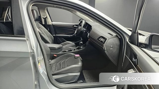 Volkswagen 7th Generation of Jetta 2021 Серебряный из Кореи, фото 2