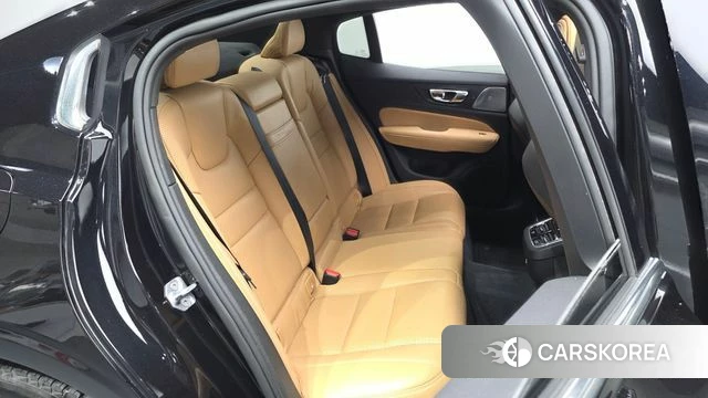 Volvo S60 3rd generation 2019 Черный из Кореи, фото 2