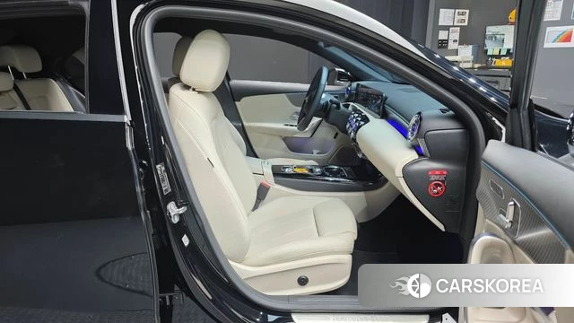 Mercedes-Benz A-Class W177 2024 Черный из Кореи, фото 2