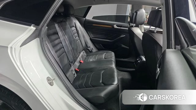 Volkswagen Arteon 2022 Белый из Кореи, фото 2