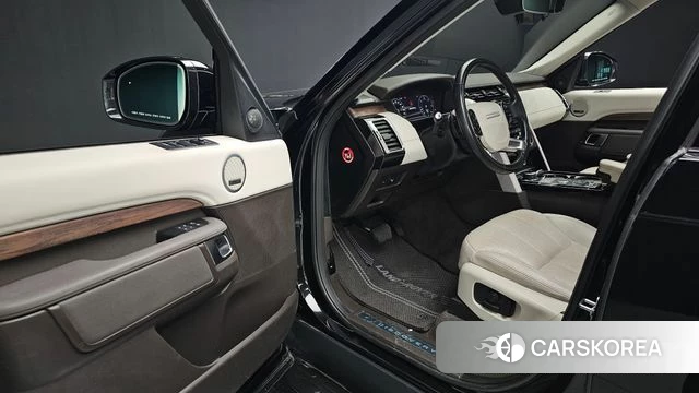Land Rover Discovery 5 2019 Черный из Кореи, фото 2